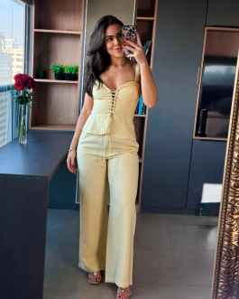 Conjunto Butter Yellow – Sofisticação em tom suave